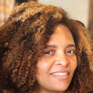 Meet your Posher, Daisha